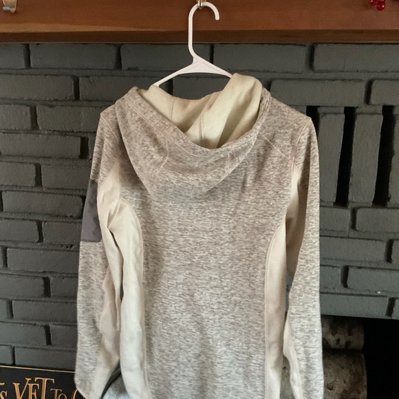 Women’s Cabela’s XPG Half-zip coat, size Medium - Picture 3 of 3